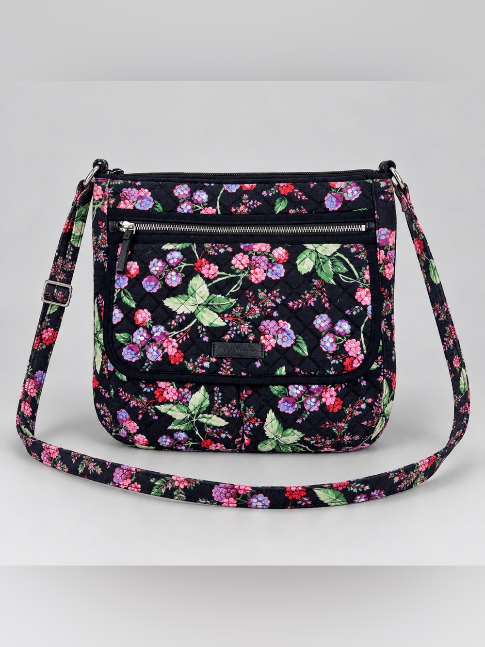 Vera Bradley Winter Berry Carson Hobo Crossbody Quilted Retired Bohemian